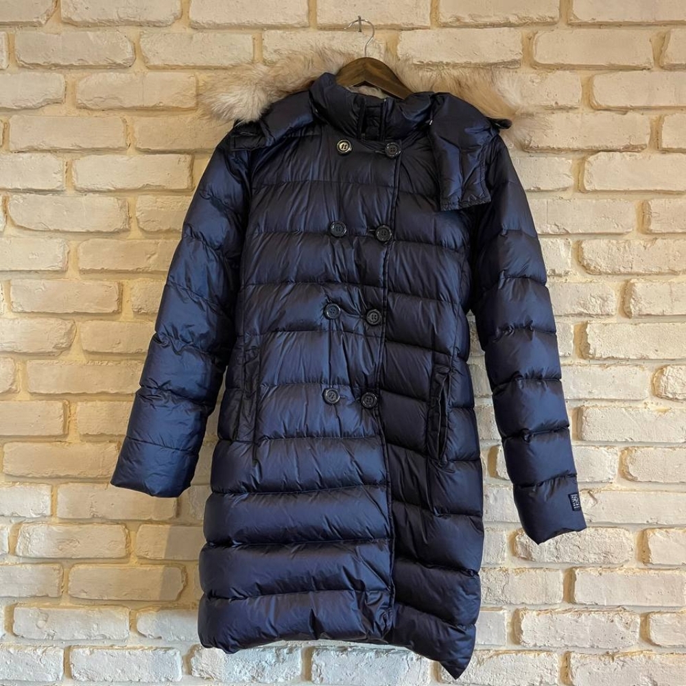 Brums Girl's navy blue puffy coat with buttons and hood.Size 16.